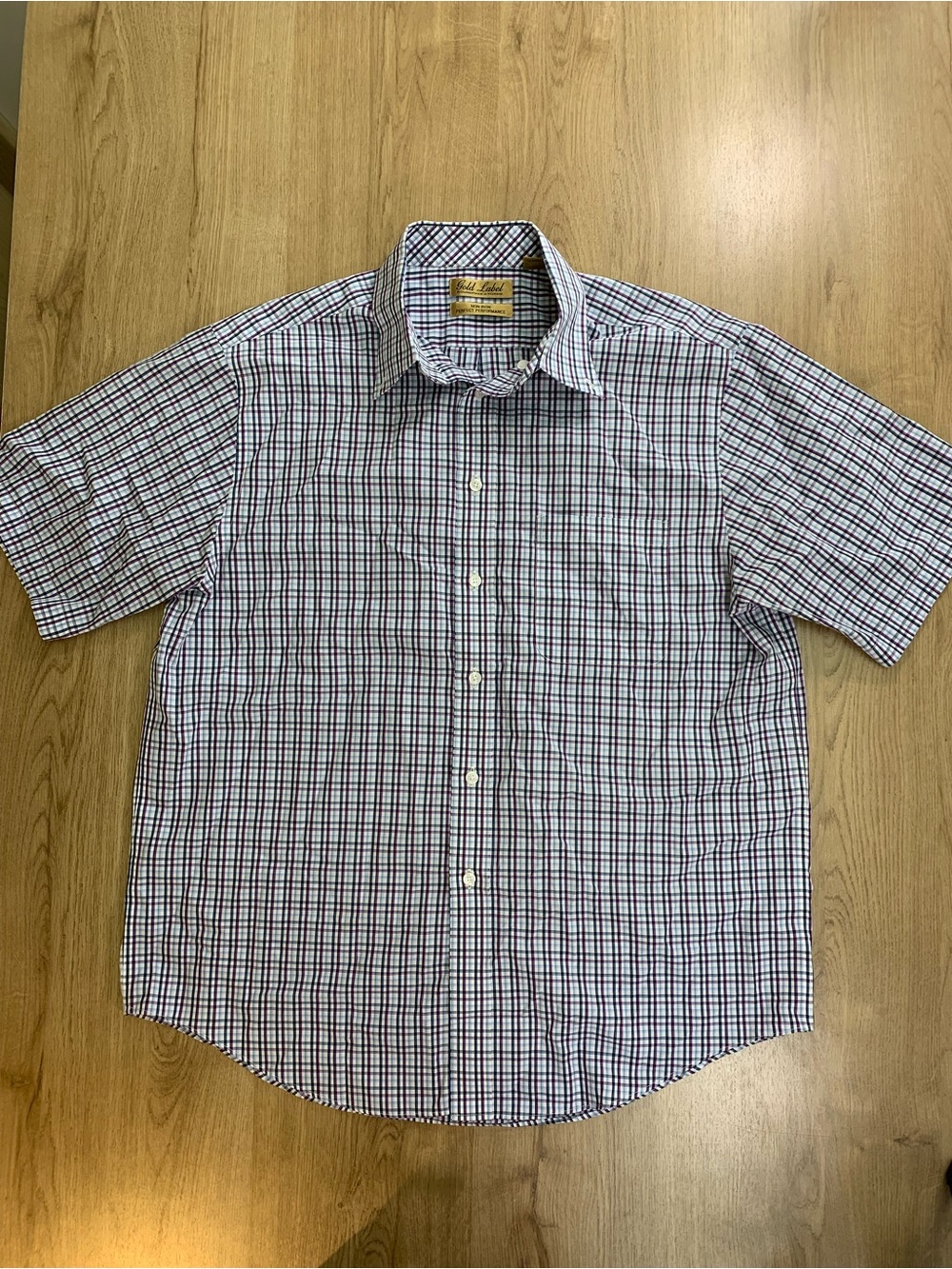 Roundtree & Yorke Gold Label Non-Iron Shirt Large Short Sleeve Purple Blue Plaid